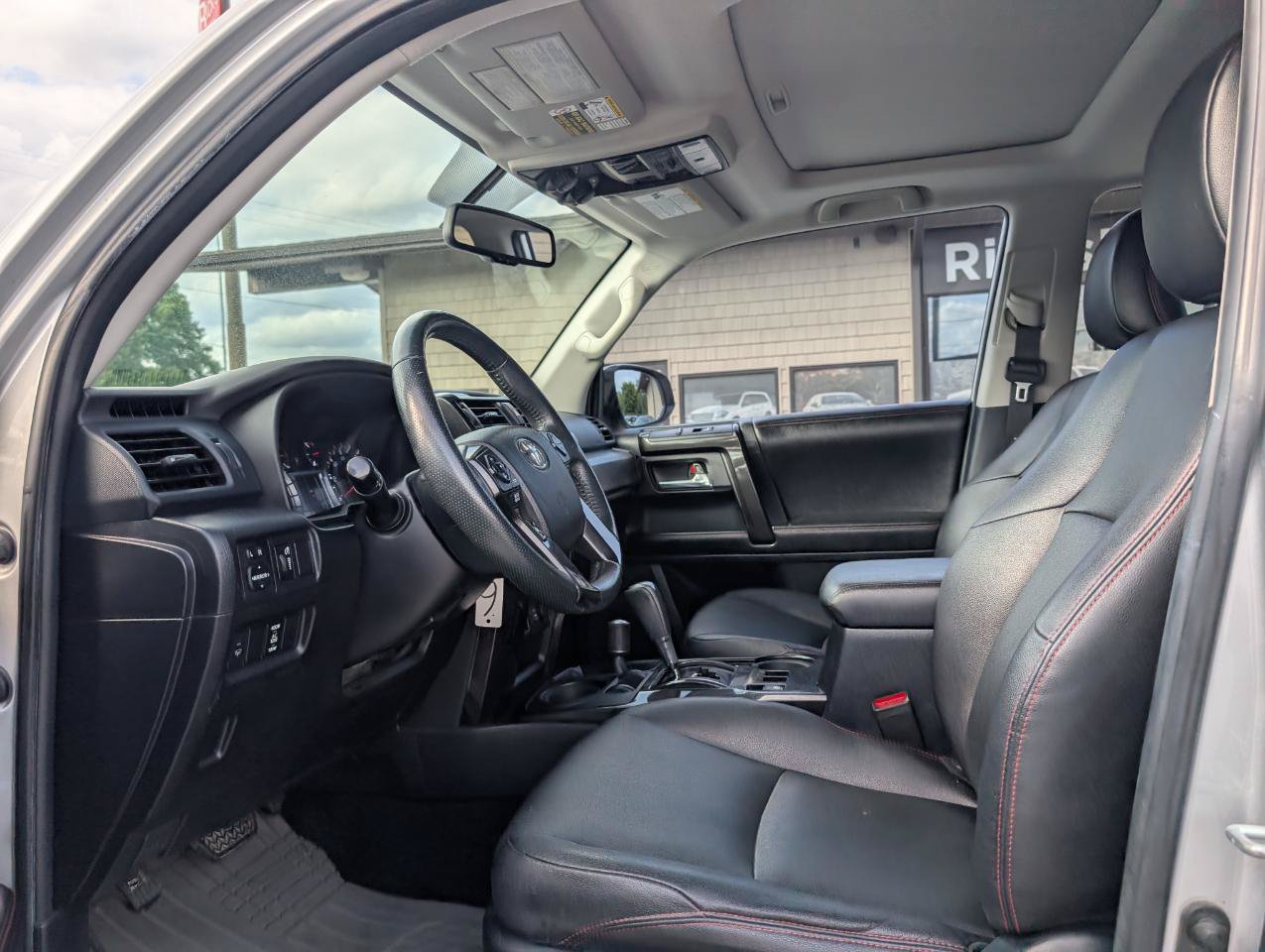 Used 2015 Toyota 4Runner Trail Premium AWD/4WD image 13