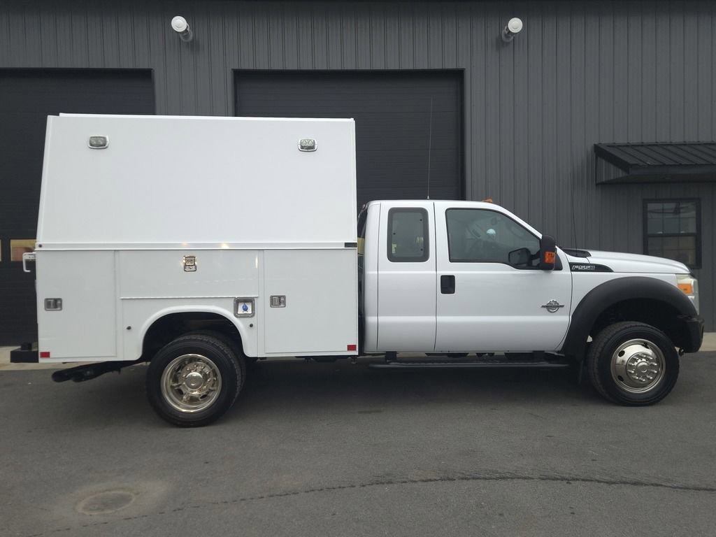 Used 2011 Ford F550 4x4 SuperCab Super Duty w/ Payload Upgrade Pkg image 5