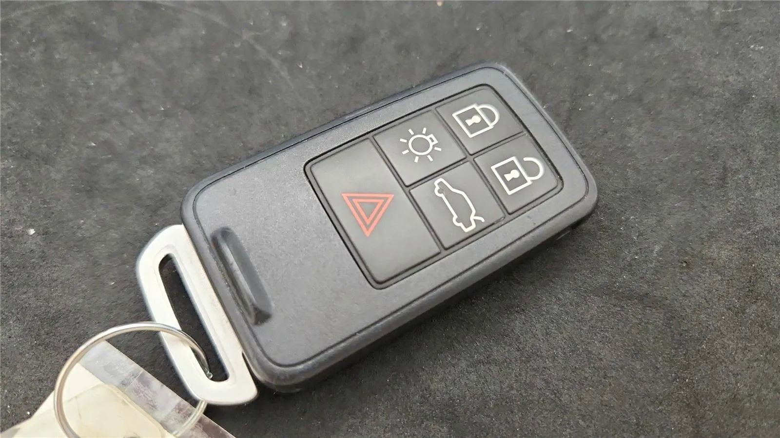 Used 2017 Volvo XC60 T5 Inscription w/ Preferred Option Package AWD/4WD image 21