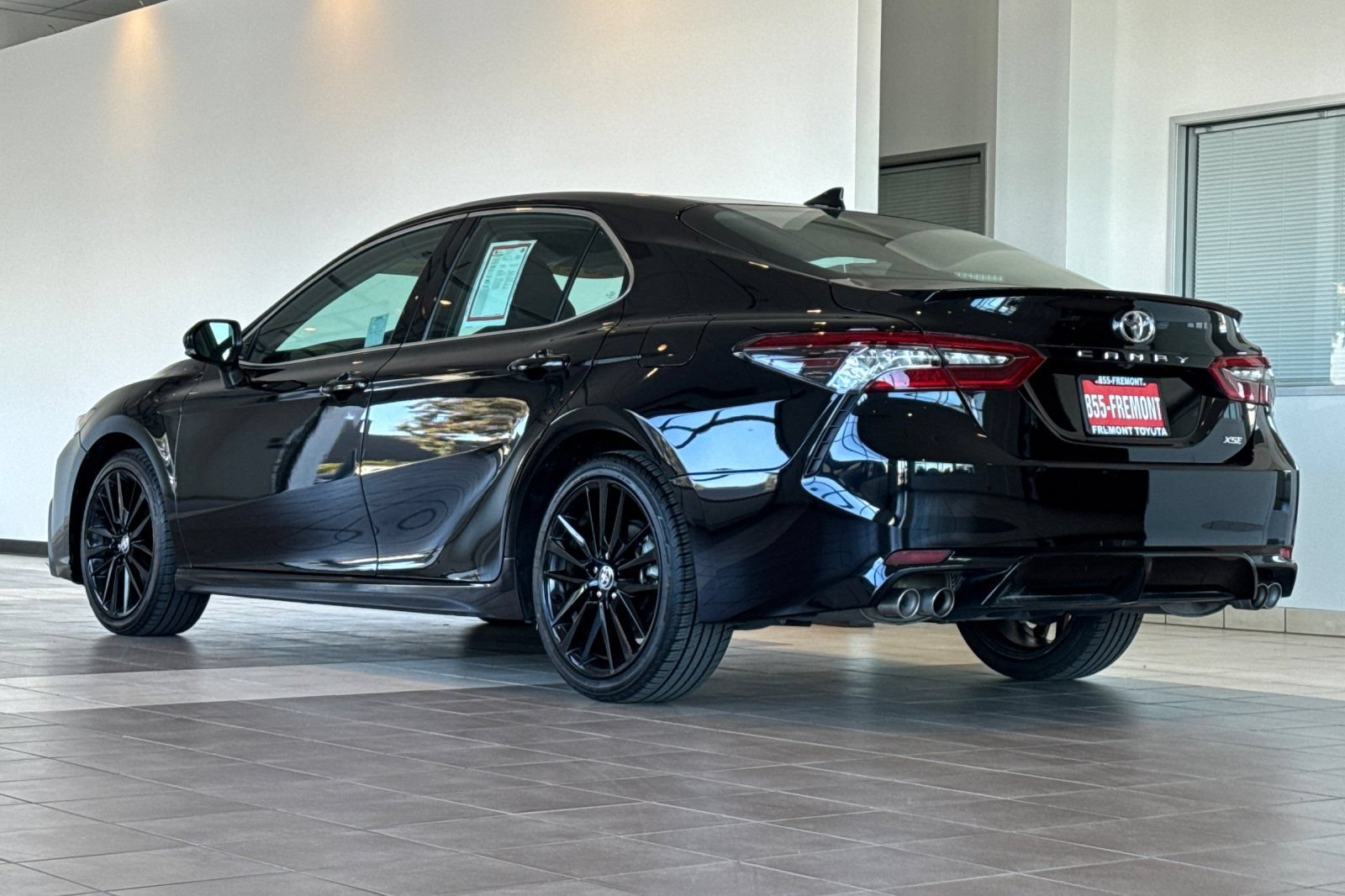 Certified 2021 Toyota Camry XSE FWD image 6