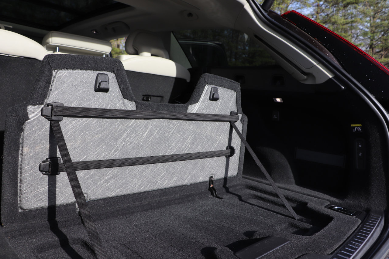 Used 2017 Volvo V90 T6 Cross Country image 7