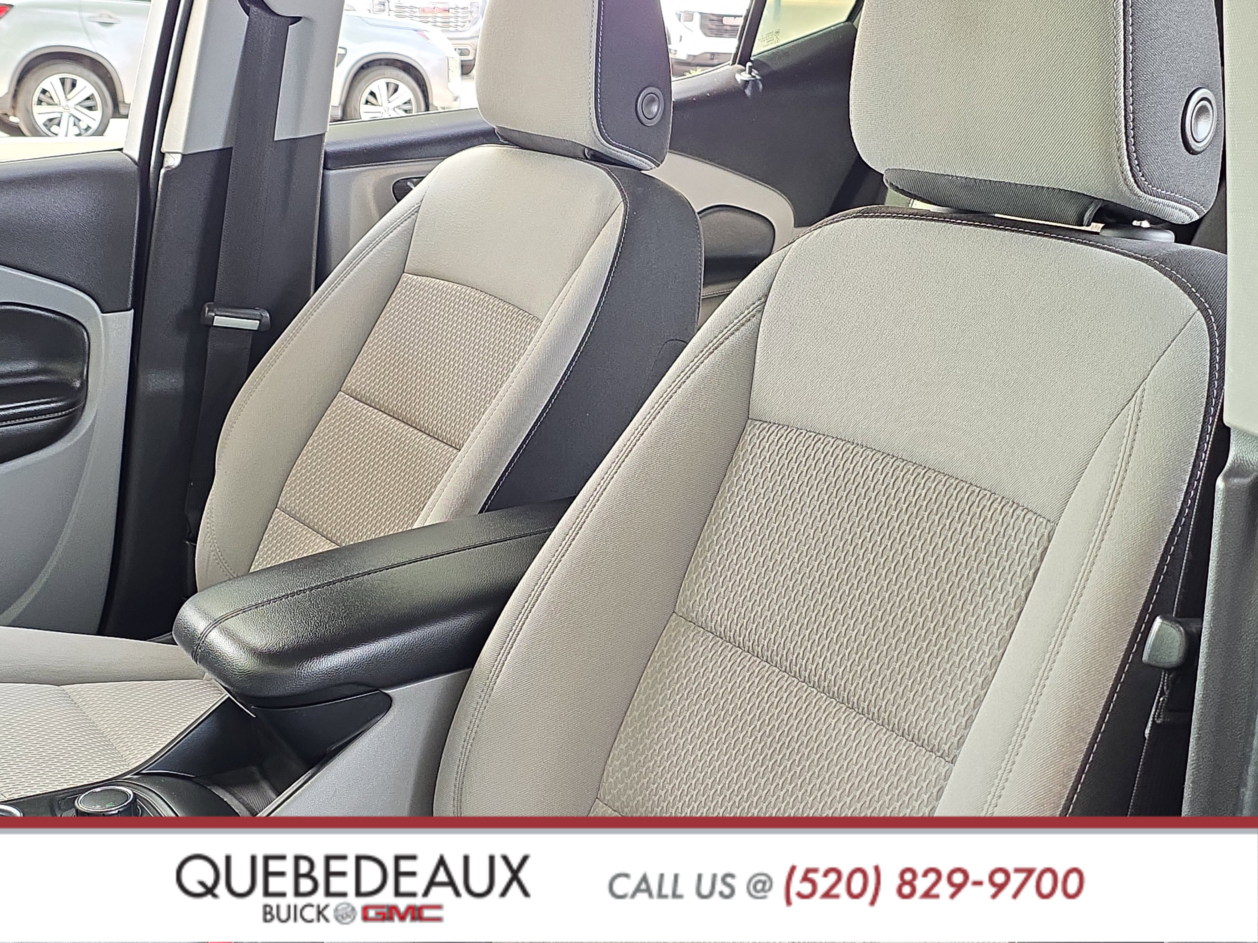 Used 2024 GMC Terrain SLE FWD image 12