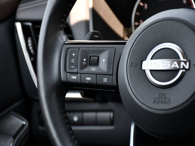 Used 2023 Nissan Rogue SL AWD/4WD image 22