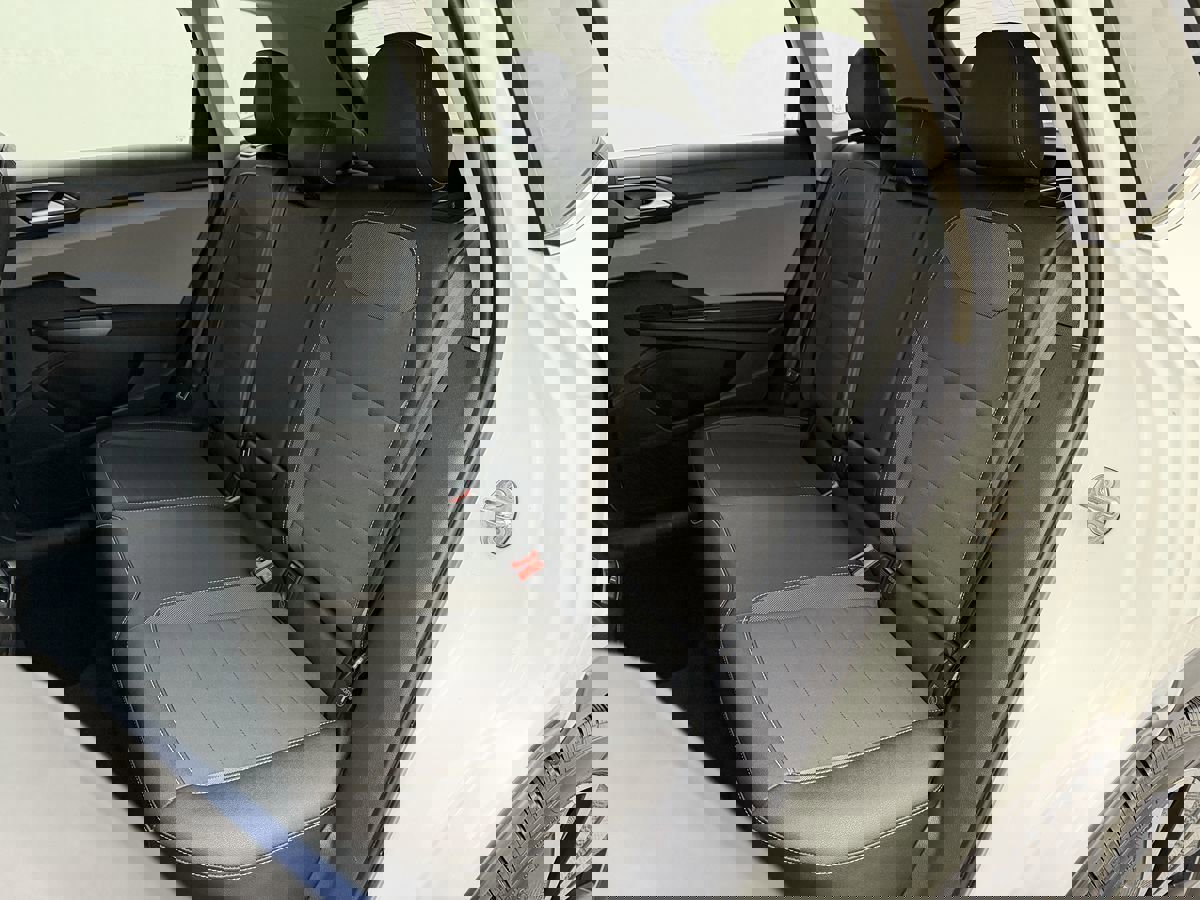 Used 2024 Volkswagen Taos SE FWD image 23