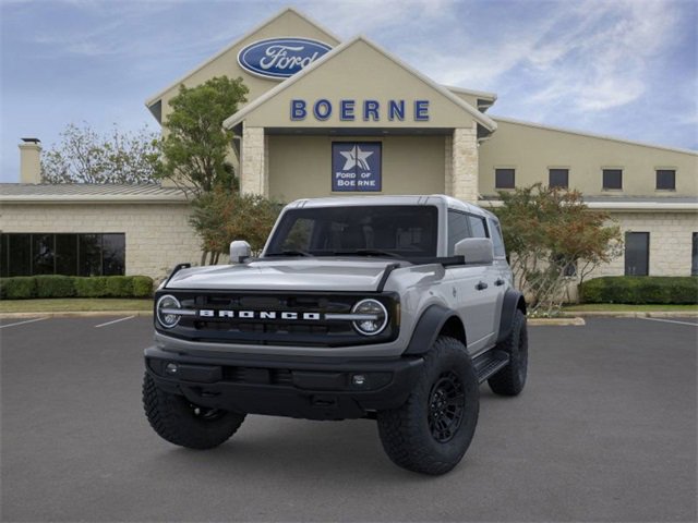 New 2026 Ford Bronco Outer Banks w/ Sasquatch Package image 2