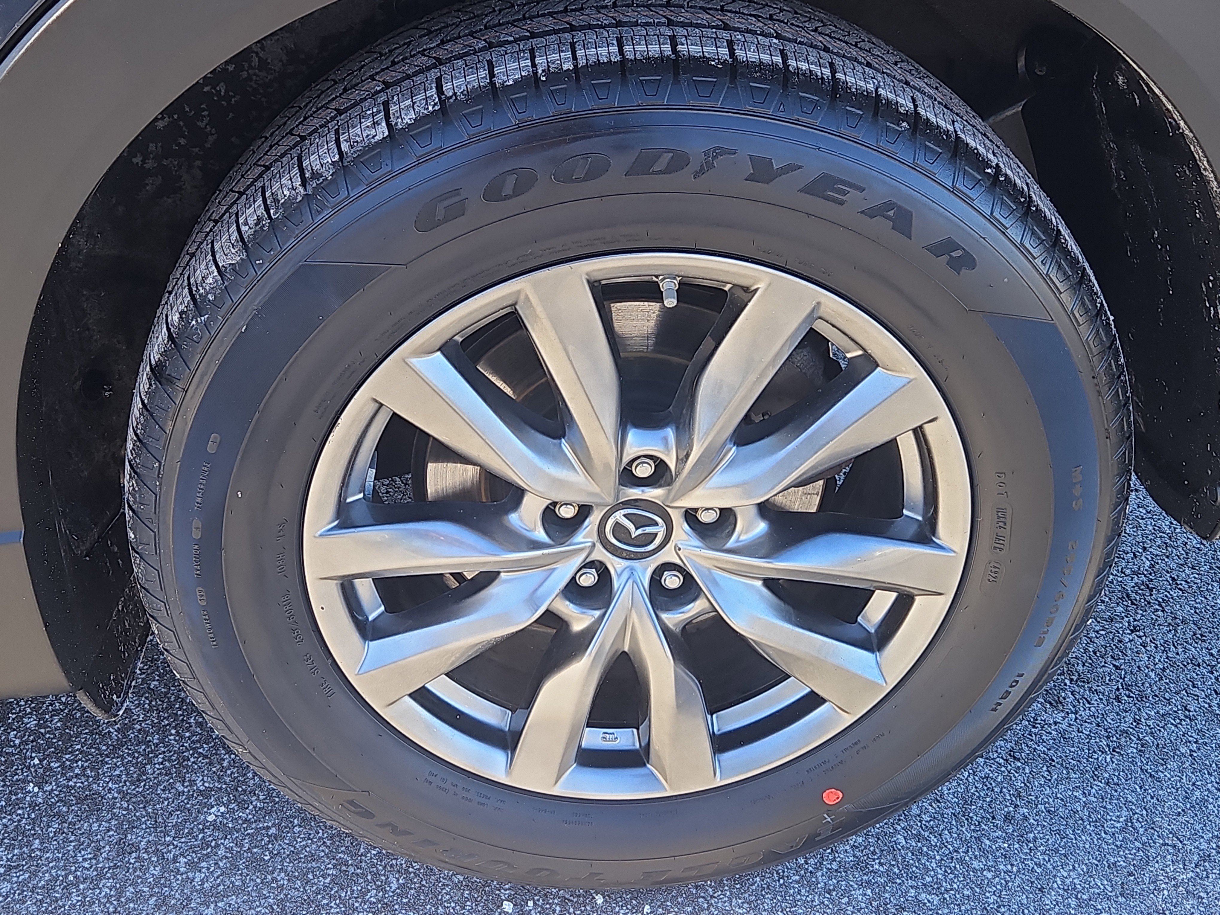 Used 2019 MAZDA CX-9 Touring w/ Touring Premium Package image 26