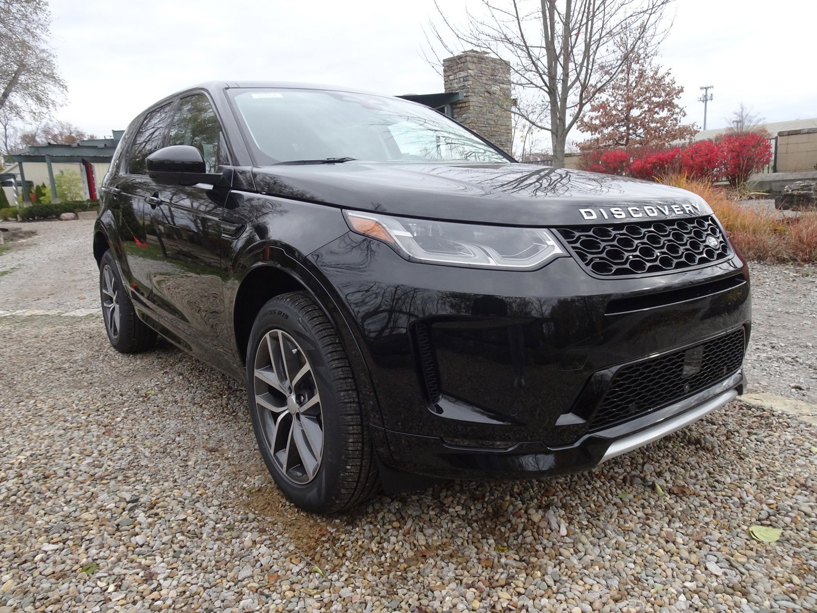 New 2025 Land Rover Discovery Sport S image 8