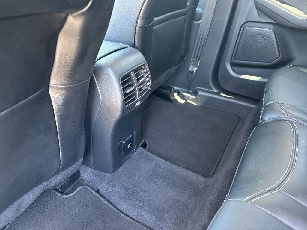 Used 2020 Ford Escape Titanium w/ Titanium Premium Package 2.0 FWD image 27