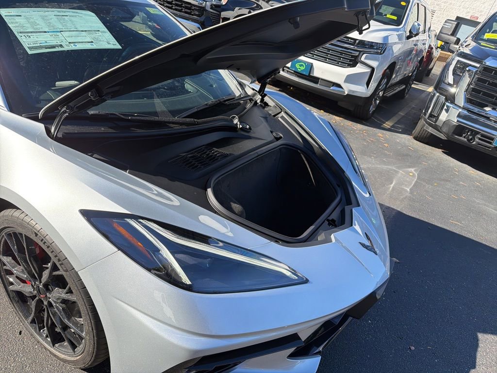 New 2026 Chevrolet Corvette Stingray Coupe w/ Battery Protection Package image 41