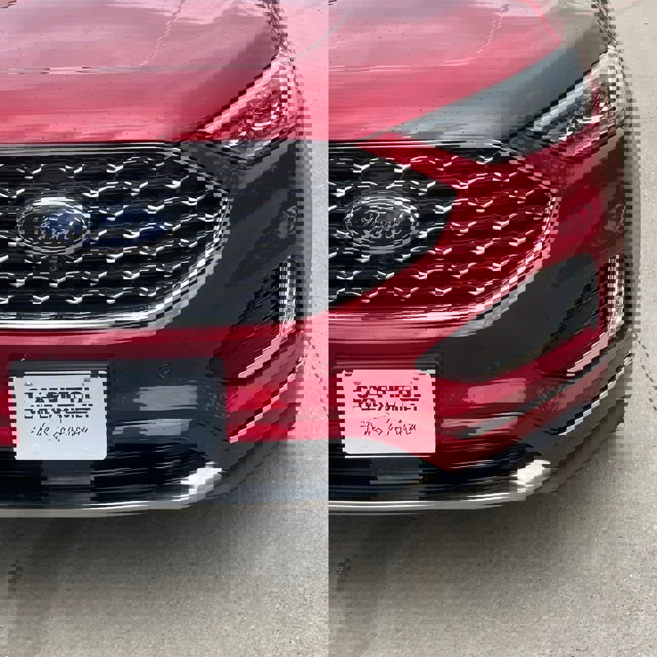 Used 2022 Ford Edge Titanium w/ Equipment Group 301A image 8