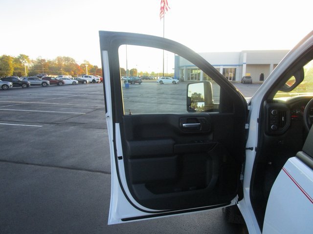 New 2026 Chevrolet Silverado 2500 Custom image 17