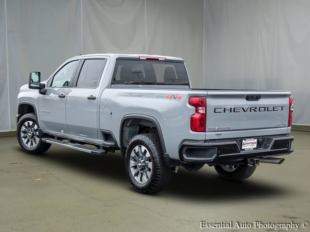 Used 2025 Chevrolet Silverado 2500 Custom w/ Custom Value Package AWD/4WD image 8