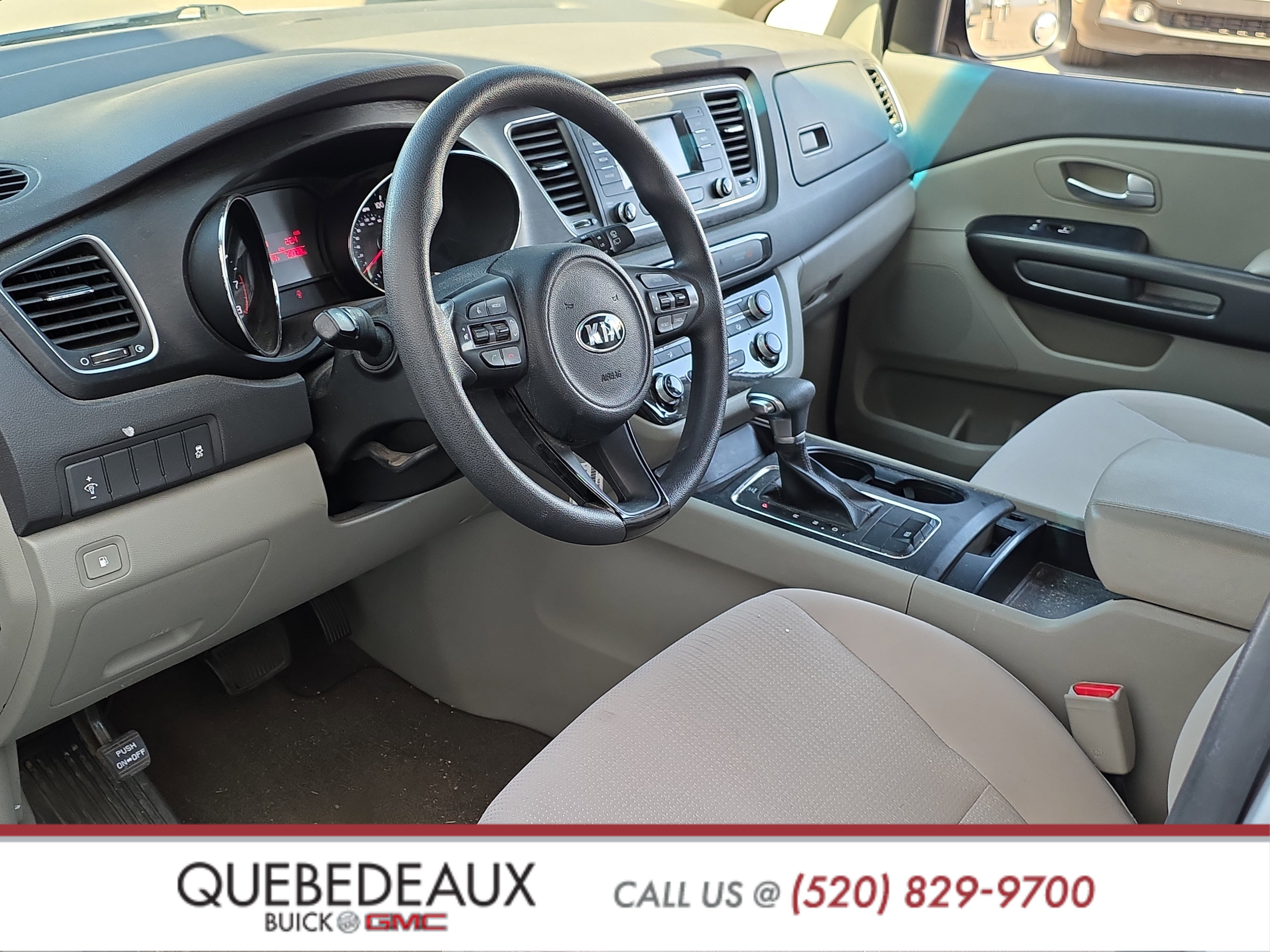 Used 2018 Kia Sedona LX image 10