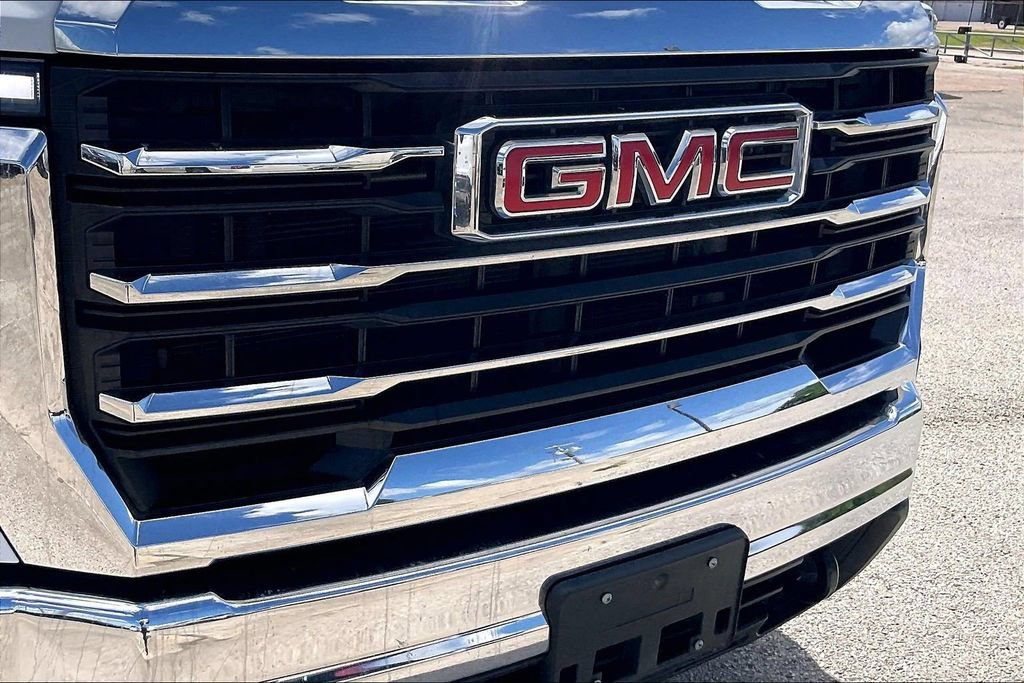 Used 2024 GMC Sierra 2500 SLE w/ SLE Value Package; AWD/4WD image 34