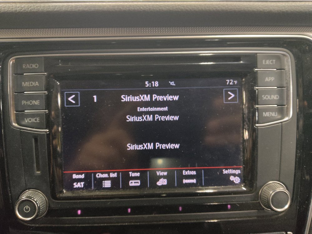 Used 2018 Volkswagen Passat 2.0T R-Line FWD image 25