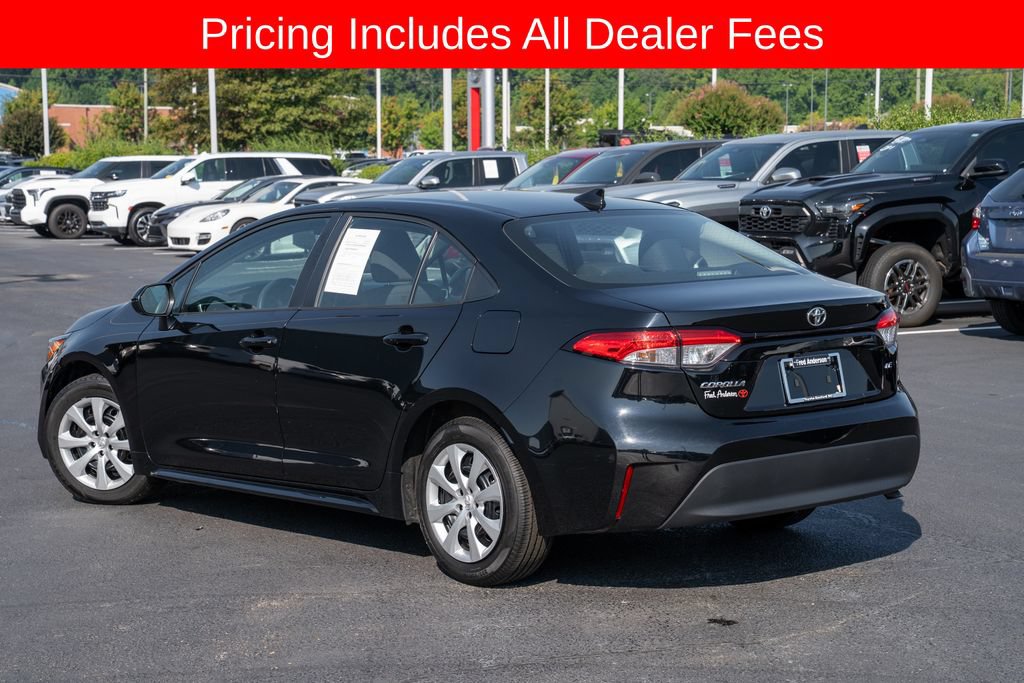 Used 2024 Toyota Corolla LE FWD image 3