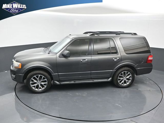 Used 2016 Ford Expedition XLT w/ Equipment Group 202A RWD image 12