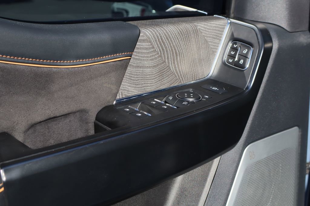 Used 2023 Ford F350 Platinum w/ FX4 Off-Road Package image 22