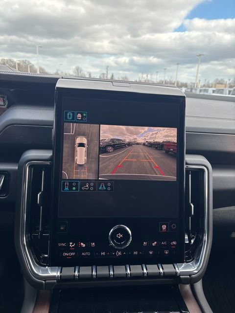 New 2026 GMC Yukon Denali w/ Sun & Power Step Package image 19