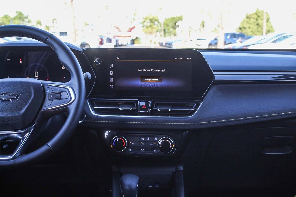 Used 2025 Chevrolet TrailBlazer ACTIV w/ Driver Confidence Package image 13