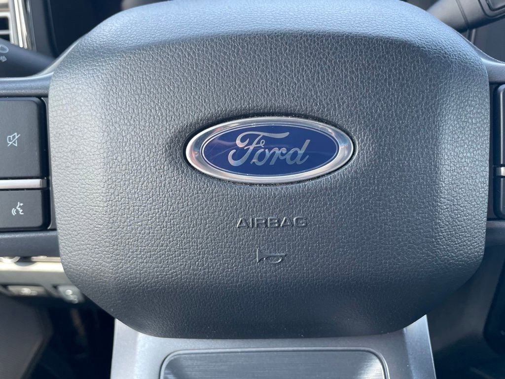Used 2025 Ford F350 Lariat w/ Camper Package AWD/4WD image 19