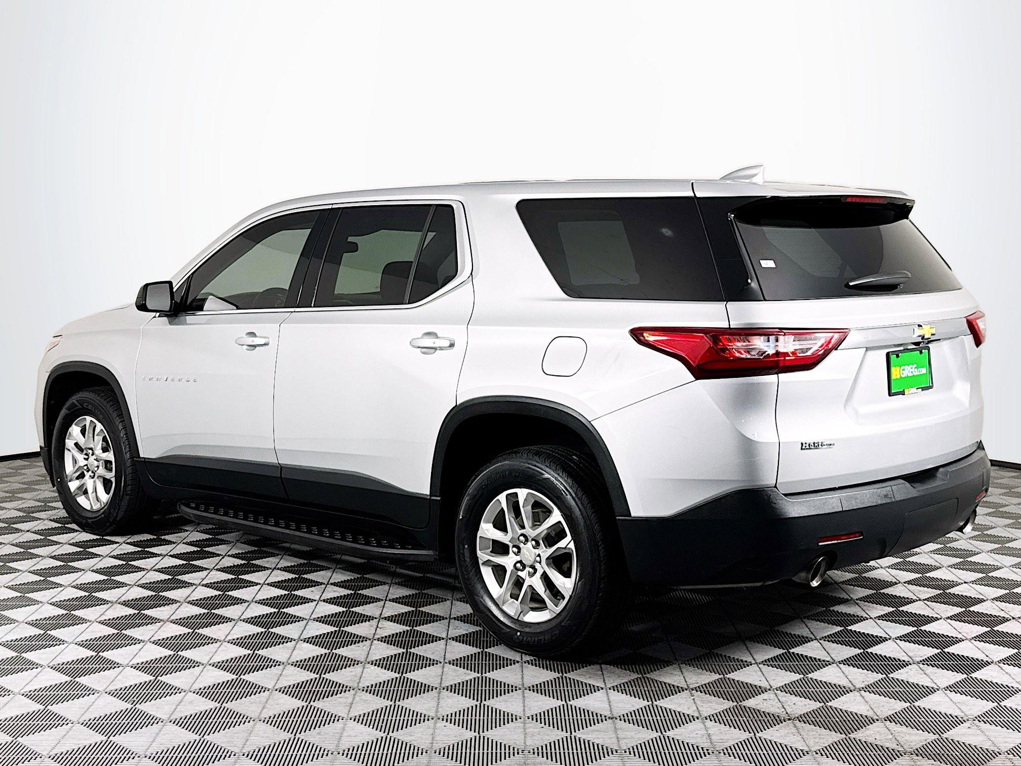 Used 2020 Chevrolet Traverse LS image 6