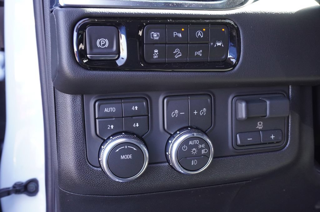 New 2026 GMC Yukon XL Elevation AWD/4WD image 19
