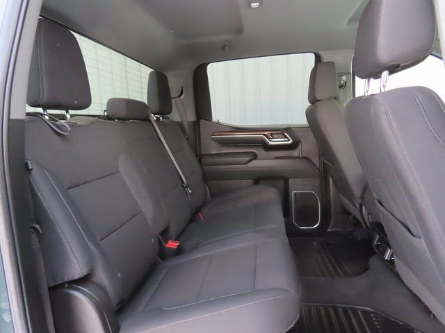 Used 2025 Chevrolet Silverado 1500 LT AWD/4WD image 32