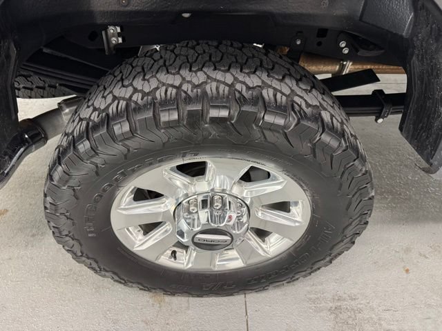 Used 2024 Ford F250 Platinum AWD/4WD image 4