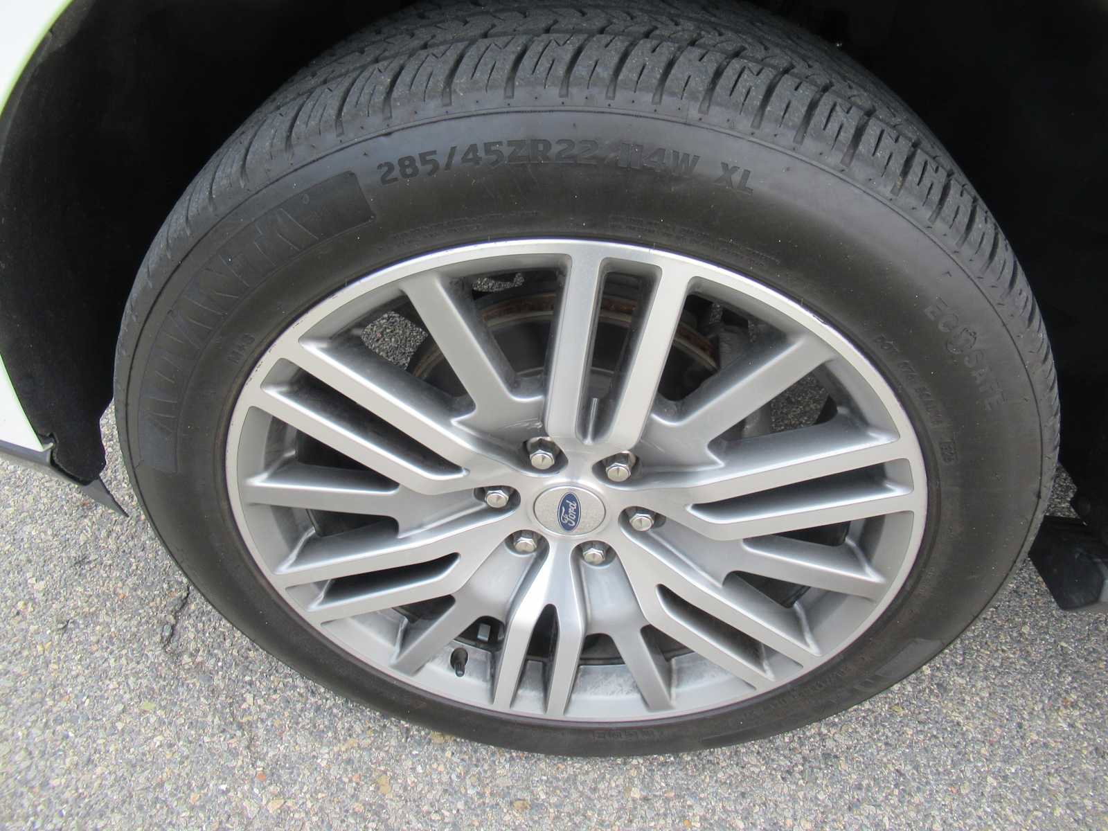 Used 2022 Ford Expedition Max Limited image 12