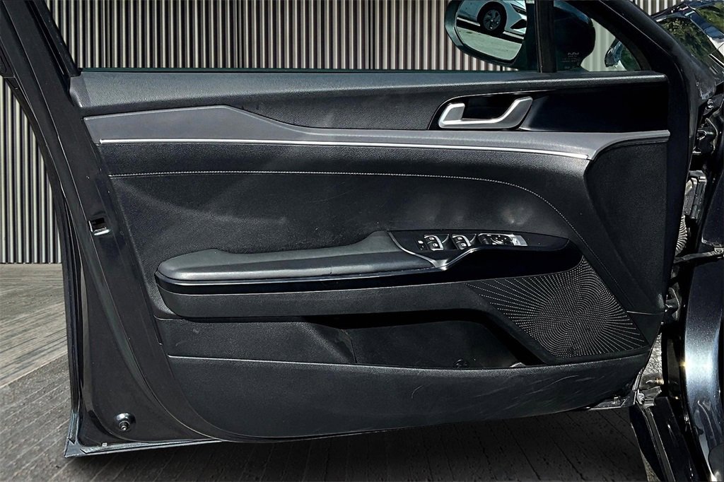 Used 2023 Kia K5 LXS image 22