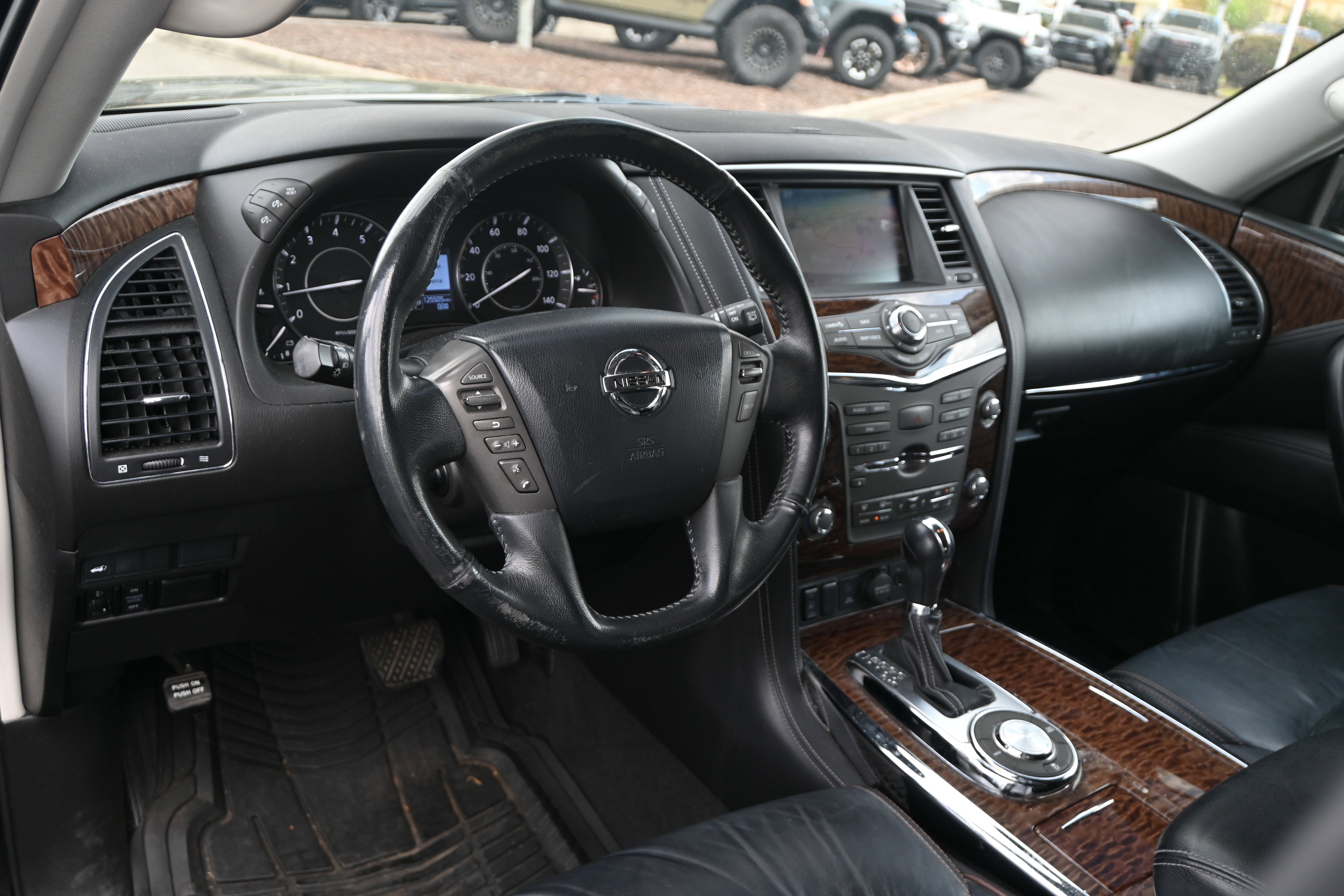 Used 2018 Nissan Armada SL w/ Moonroof Package image 3
