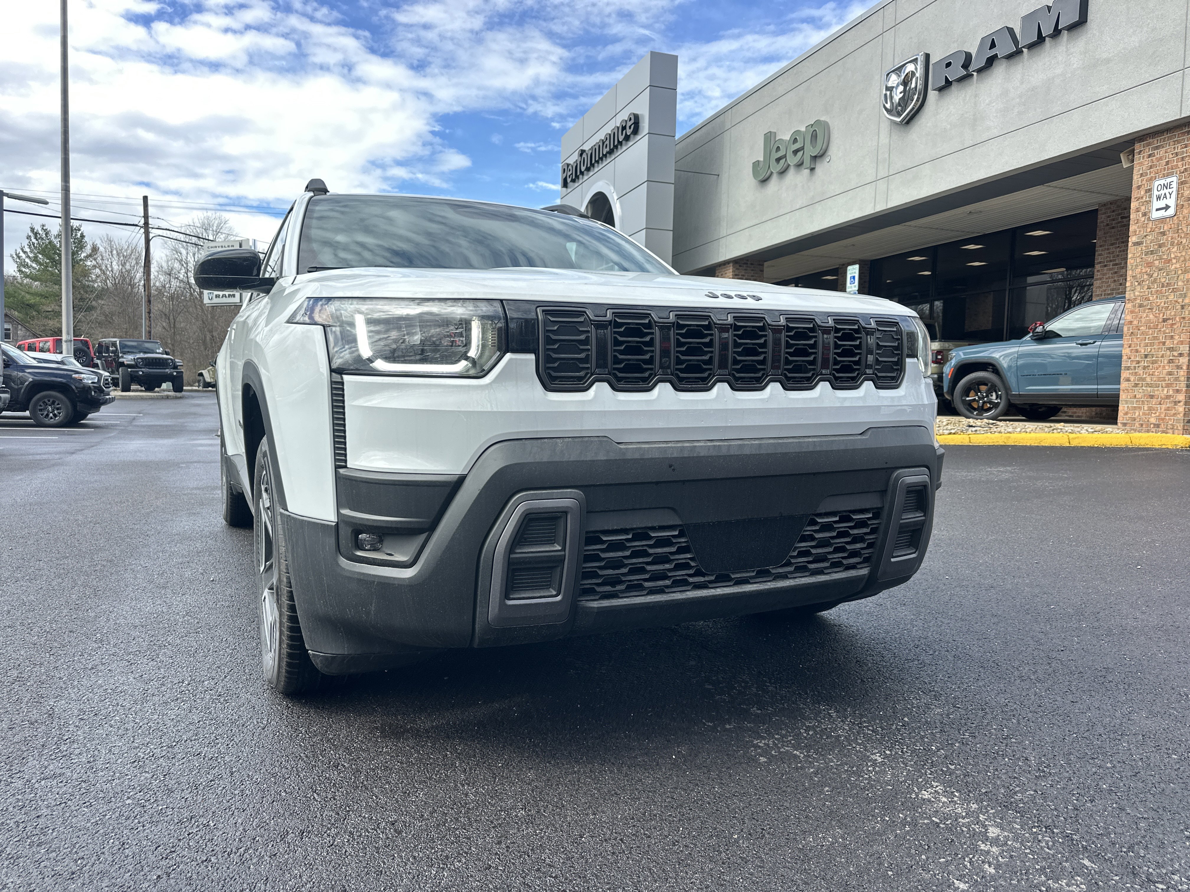 New 2026 Jeep Cherokee Laredo image 21