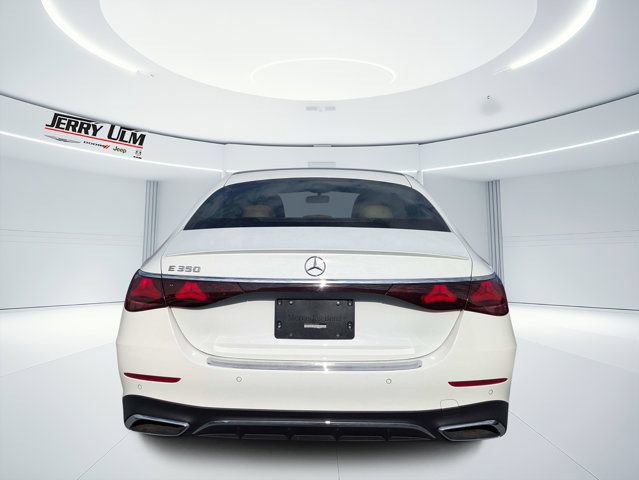 Used 2025 Mercedes-Benz E 350 Sedan image 4