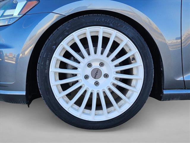 Used 2018 Volkswagen Golf SE image 25