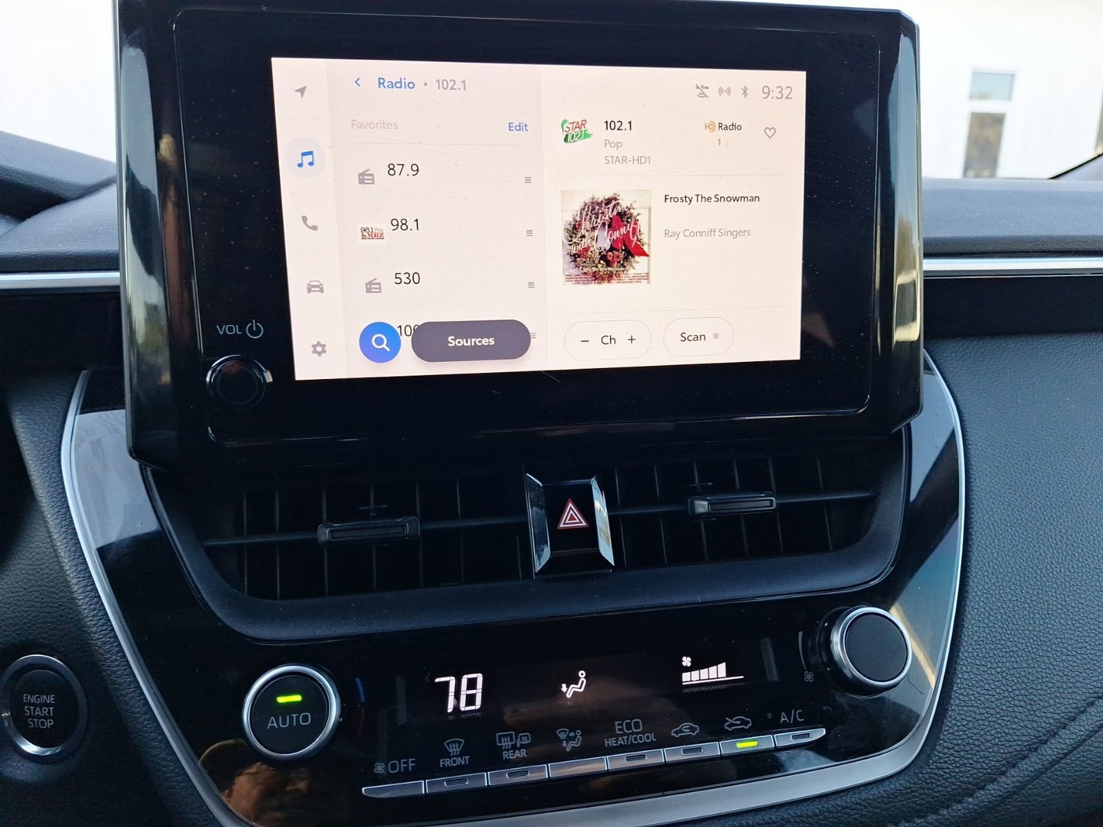 Used 2023 Toyota Corolla SE image 28