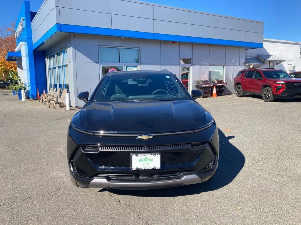 New 2026 Chevrolet Equinox EV LT w/ Convenience Package II image 2
