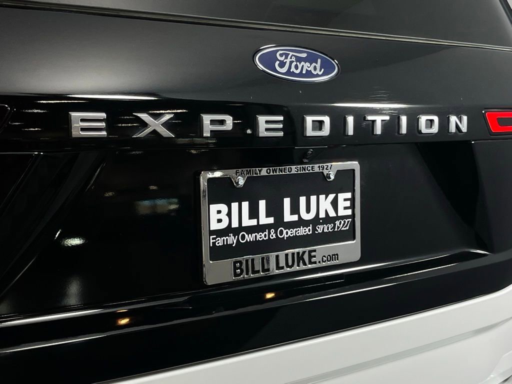 Used 2025 Ford Expedition Platinum image 29