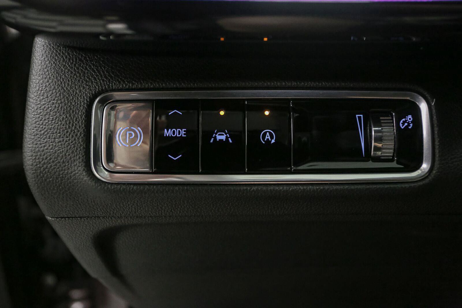 Used 2024 Buick Envision Preferred AWD/4WD image 38