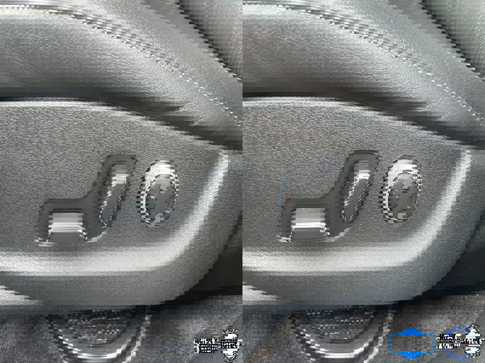 Used 2025 Genesis GV80 2.5T Standard image 11