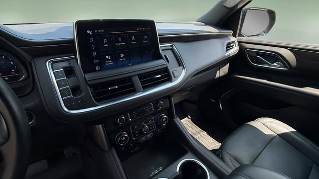 Used 2023 Chevrolet Suburban Z71 w/ Luxury Package AWD/4WD image 27