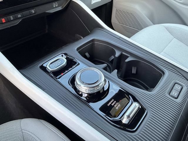 New 2026 Jeep Cherokee Laredo AWD/4WD image 27