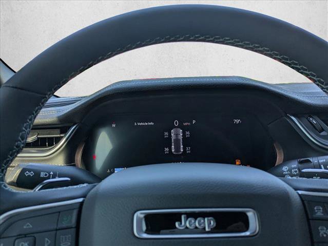 New 2025 Jeep Grand Cherokee Limited w/ Black Appearance Package image 12