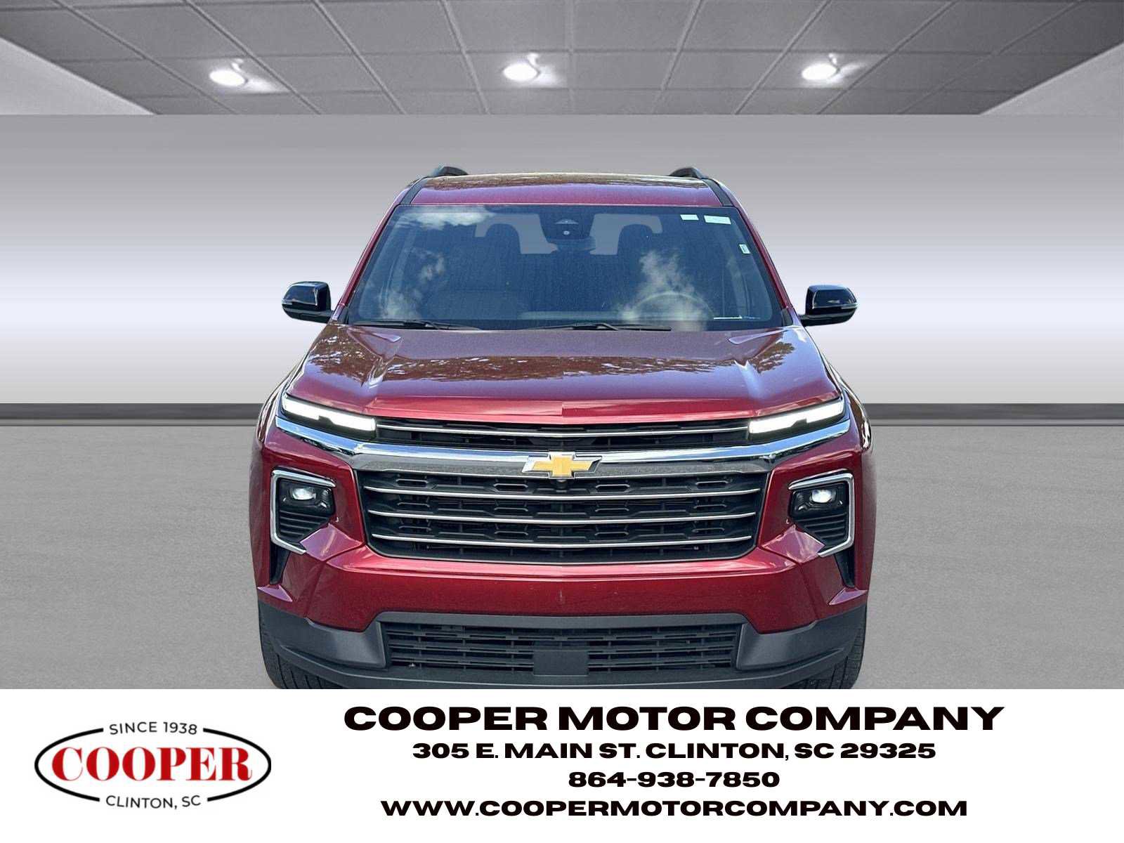 Used 2025 Chevrolet Traverse LT image 8