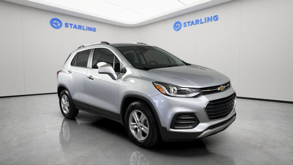 Used 2020 Chevrolet Trax LT w/ Driver Confidence Package FWD image 14