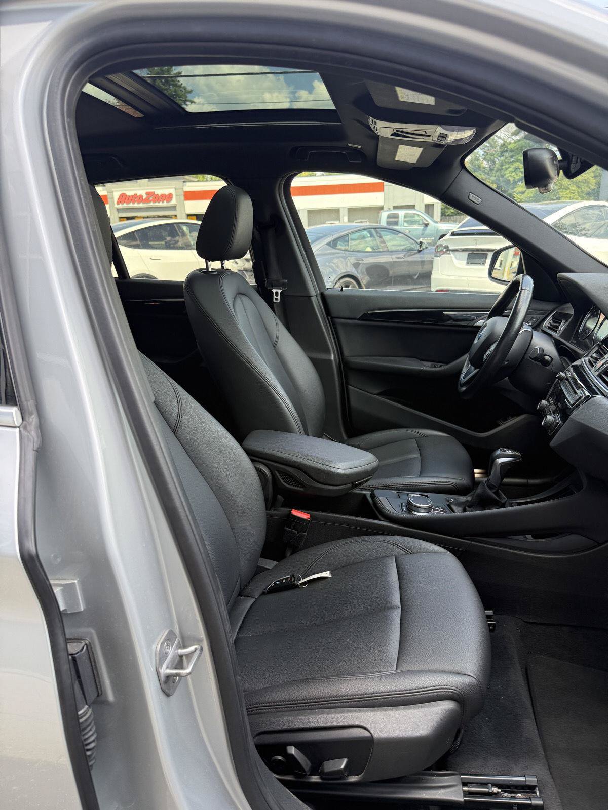 Used 2018 BMW X1 xDrive28i w/ Premium Package AWD/4WD image 14