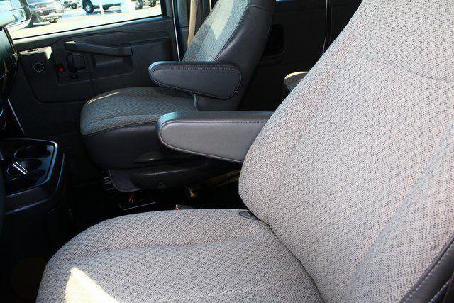 Used 2024 Chevrolet Express 3500 LT w/ LT Preferred Equipment Group image 3