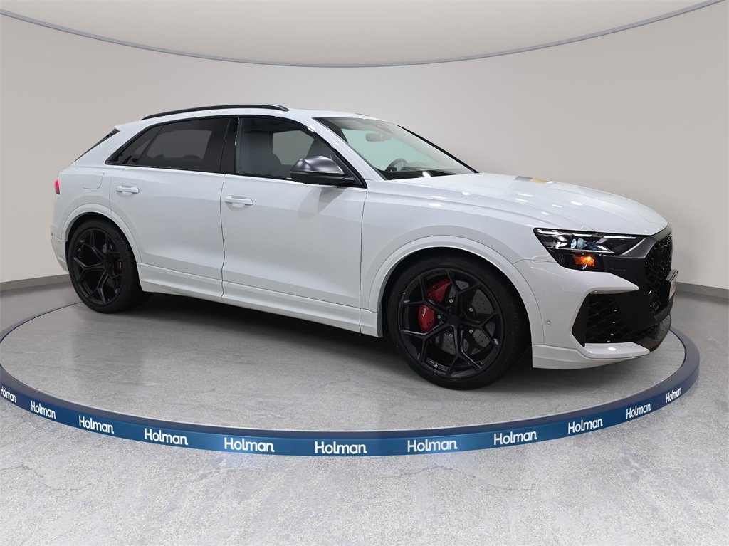 New 2026 Audi RS Q8 performance image 4