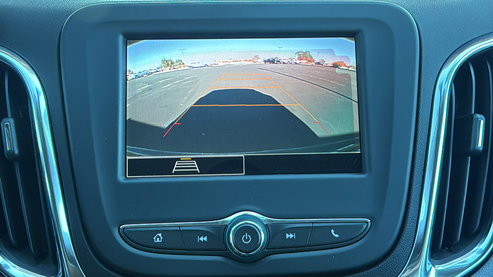 Used 2024 Chevrolet Equinox LS w/ LS Convenience Package image 24