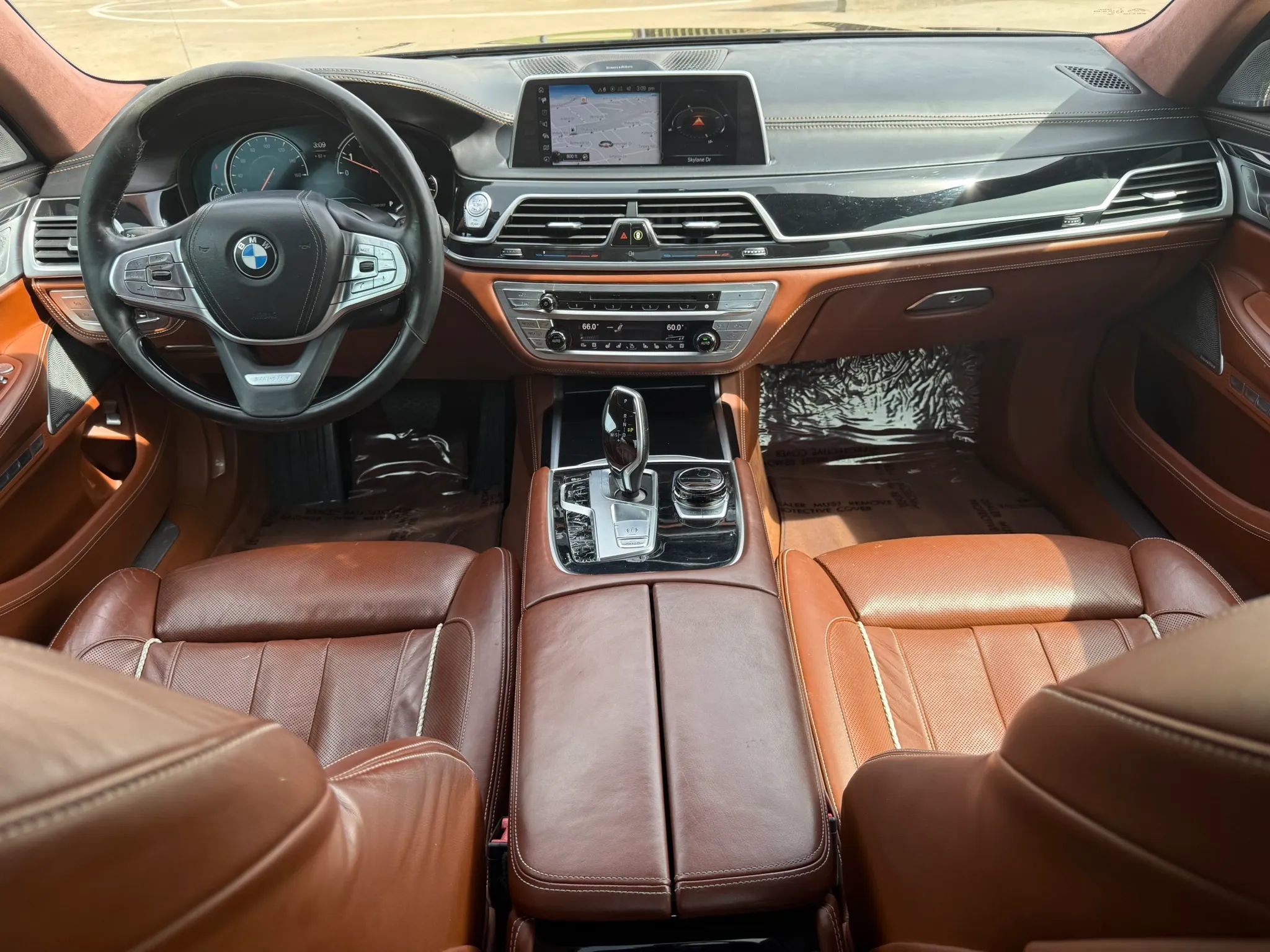 Used 2016 BMW 750i xDrive AWD/4WD image 18